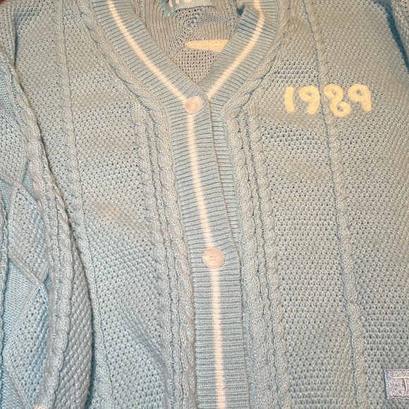 Taylor Swift 1989 Cardigan 1989 Sweater - Picture 5 of 7